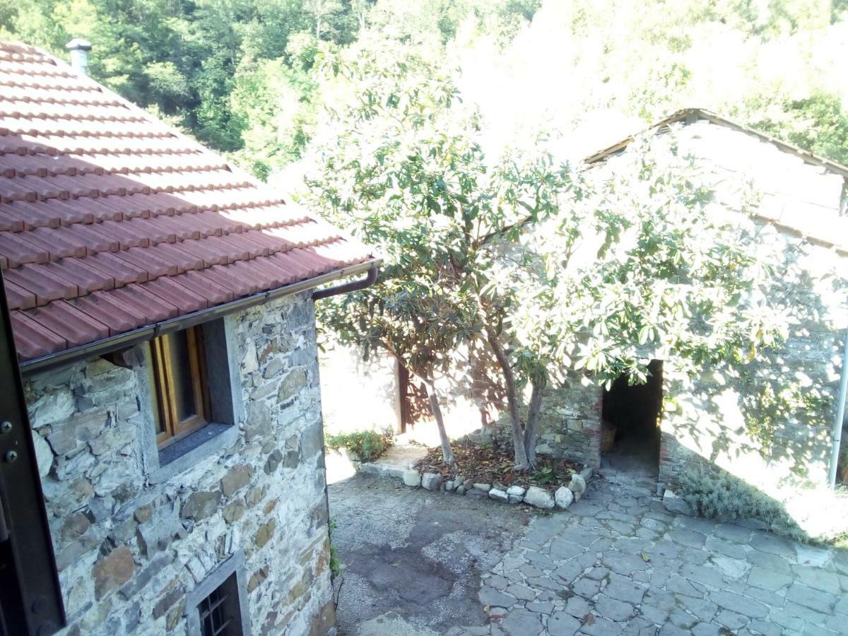 Penzion Ca Giulietto Antico Casale In Lunigiana Pontremoli Exteriér fotografie